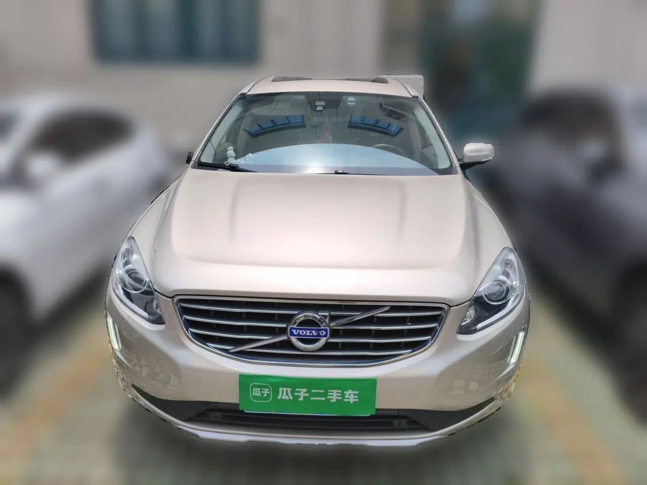 Volvo XC60 2017 T5 AWD Smart Upgrade Edition — миниатюра 2
