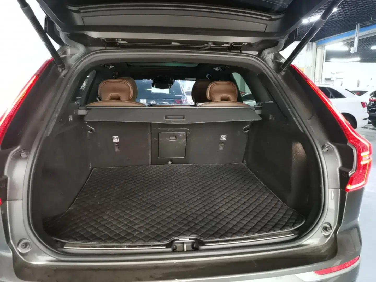 Volvo XC60 2021 T5 4x4 Smart Luxury Edition — миниатюра 22