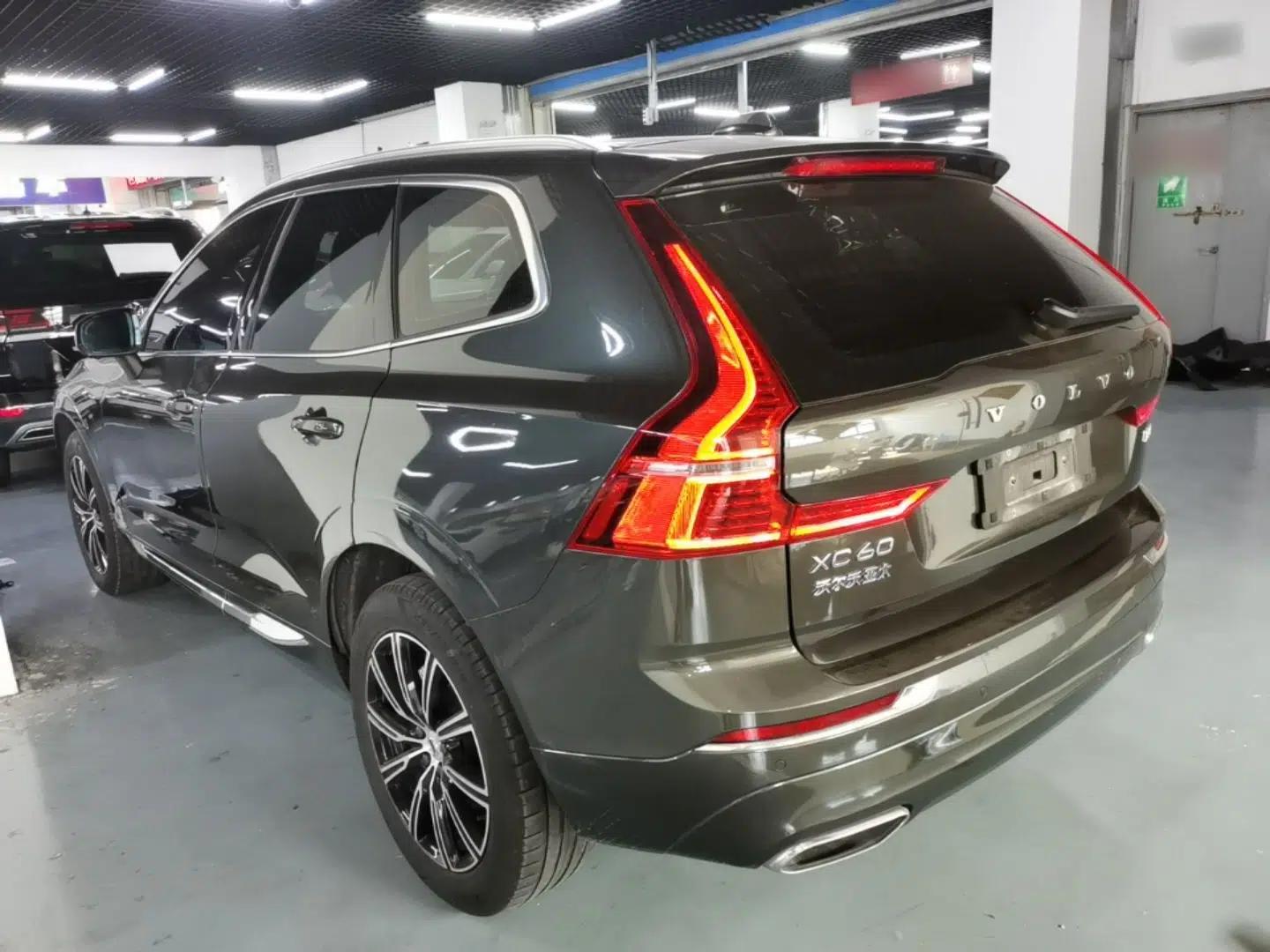 Volvo XC60 2021 T5 4x4 Smart Luxury Edition — миниатюра 4