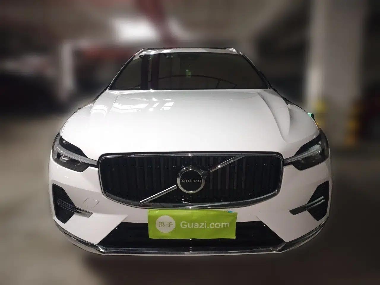Volvo XC60 2024 B5 4x4 Smart Luxury Edition — миниатюра 2