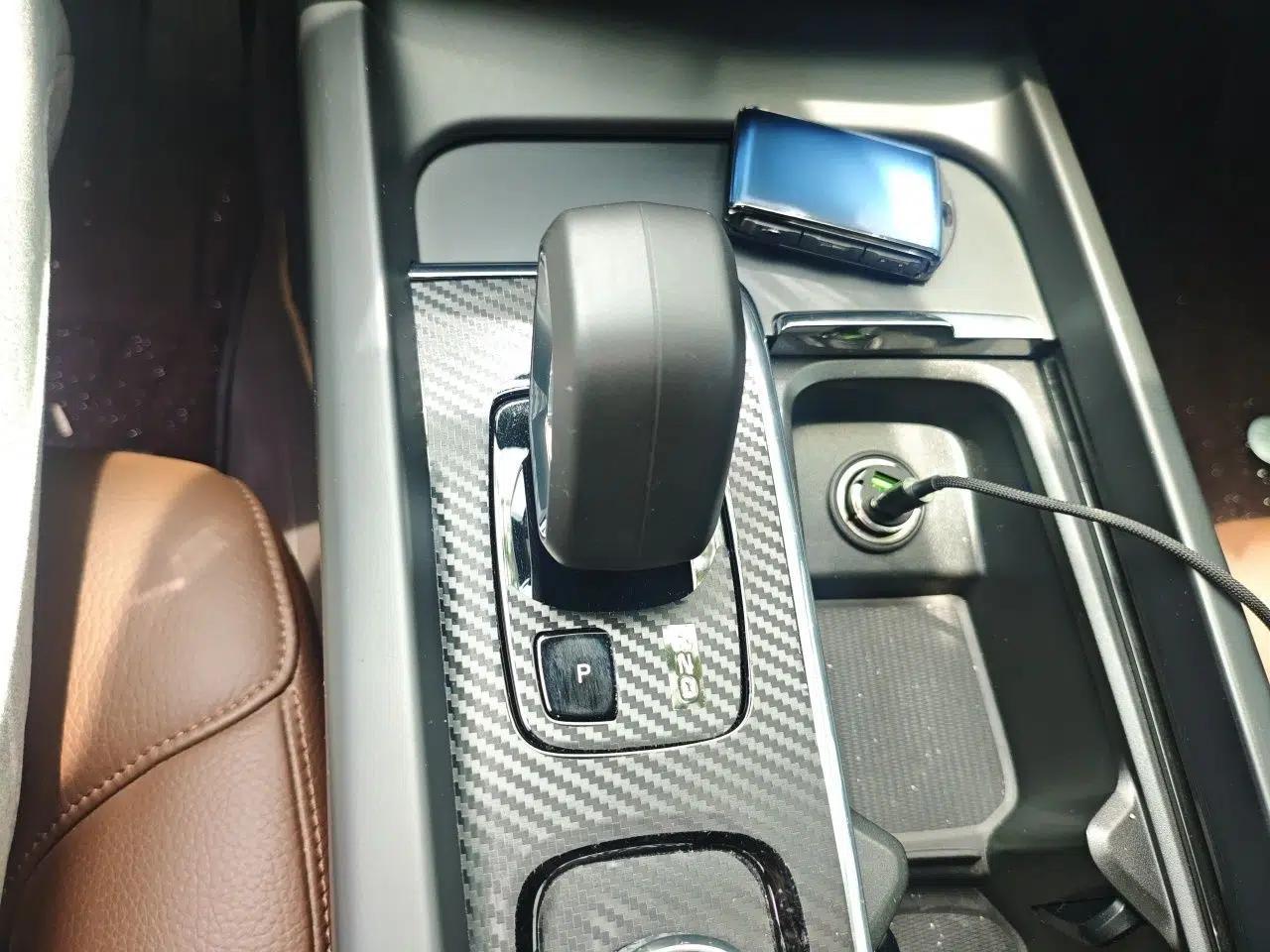 Volvo XC60 2024 B5 4x4 Smart Luxury Edition — миниатюра 13