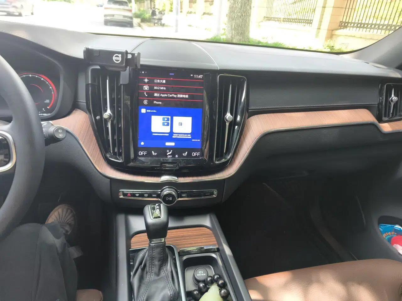 Volvo XC60 2021 T5 4x4 Smart Luxury Edition — миниатюра 13