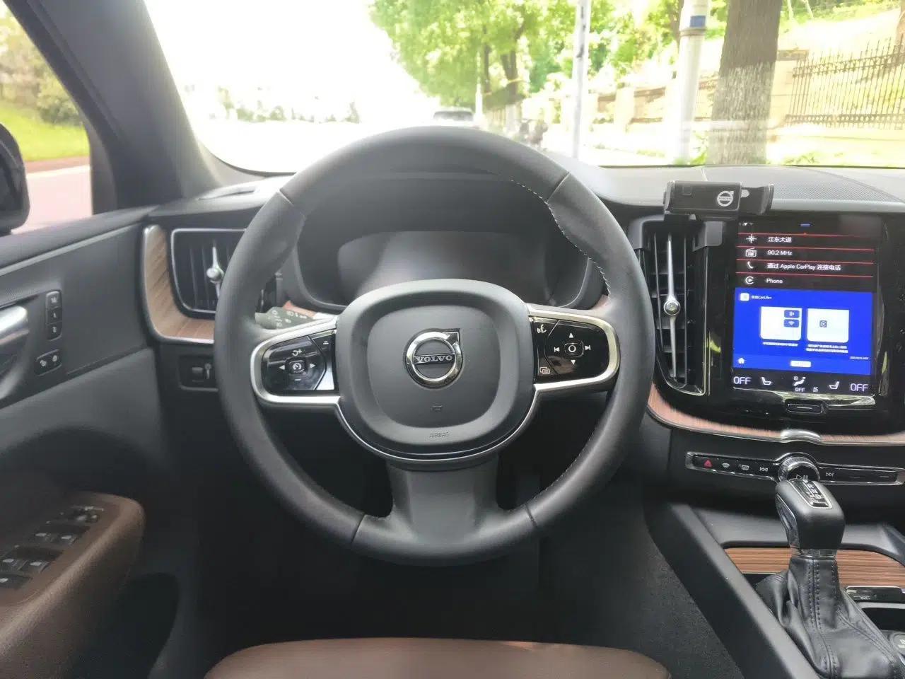 Volvo XC60 2021 T5 4x4 Smart Luxury Edition — миниатюра 10