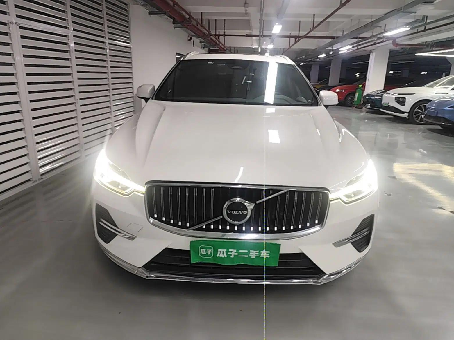 Volvo XC60 2022 B5 4x4 Zhiyi Luxury Edition — миниатюра 2