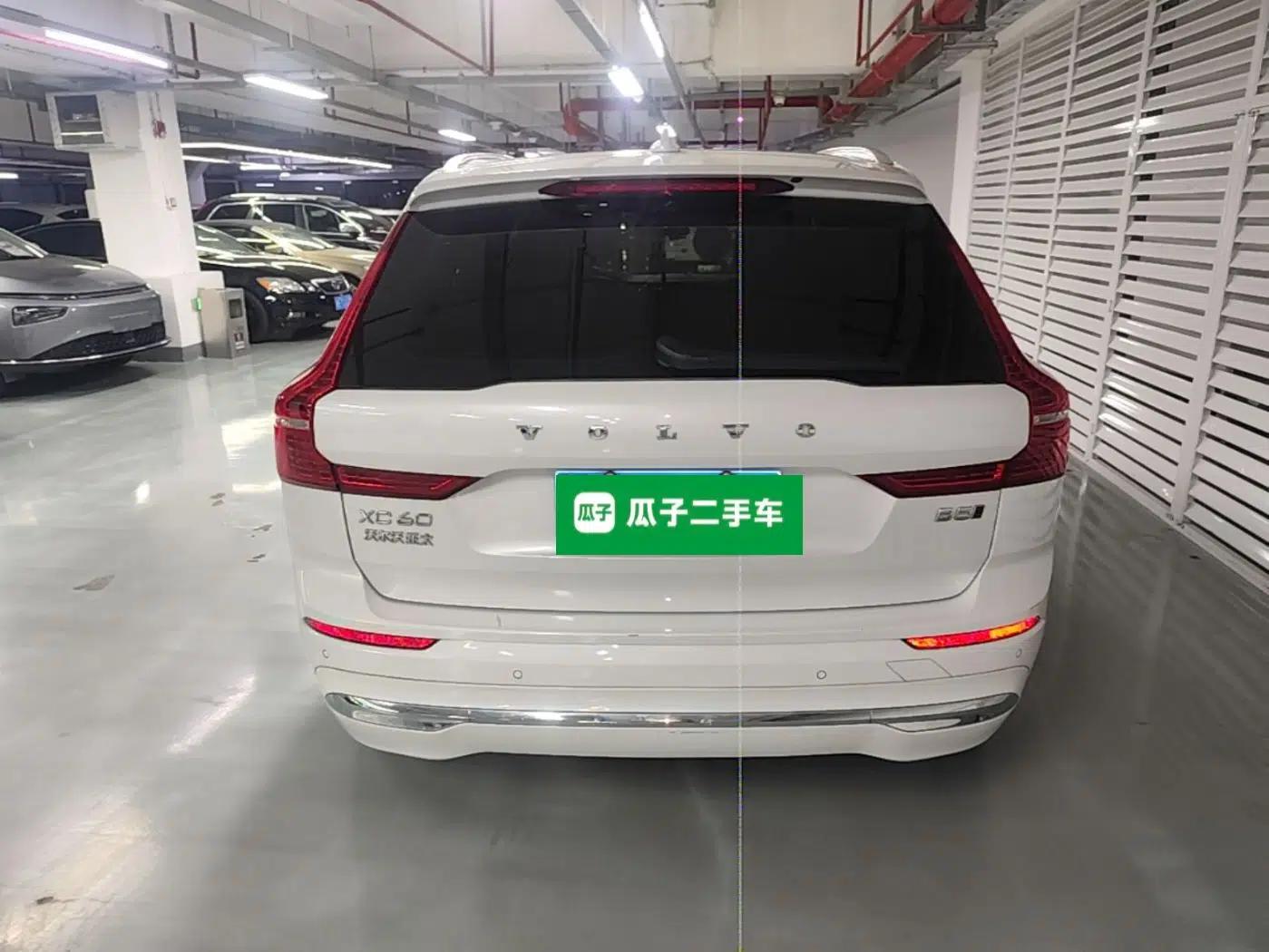 Volvo XC60 2022 B5 4x4 Zhiyi Luxury Edition — миниатюра 5