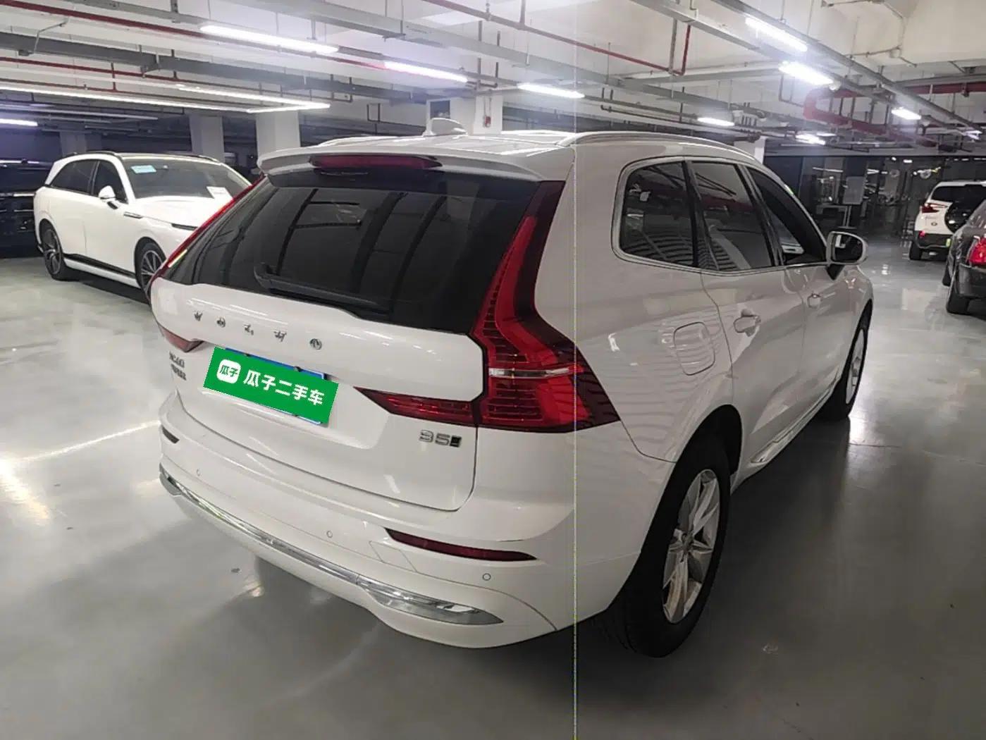 Volvo XC60 2022 B5 4x4 Zhiyi Luxury Edition — миниатюра 6