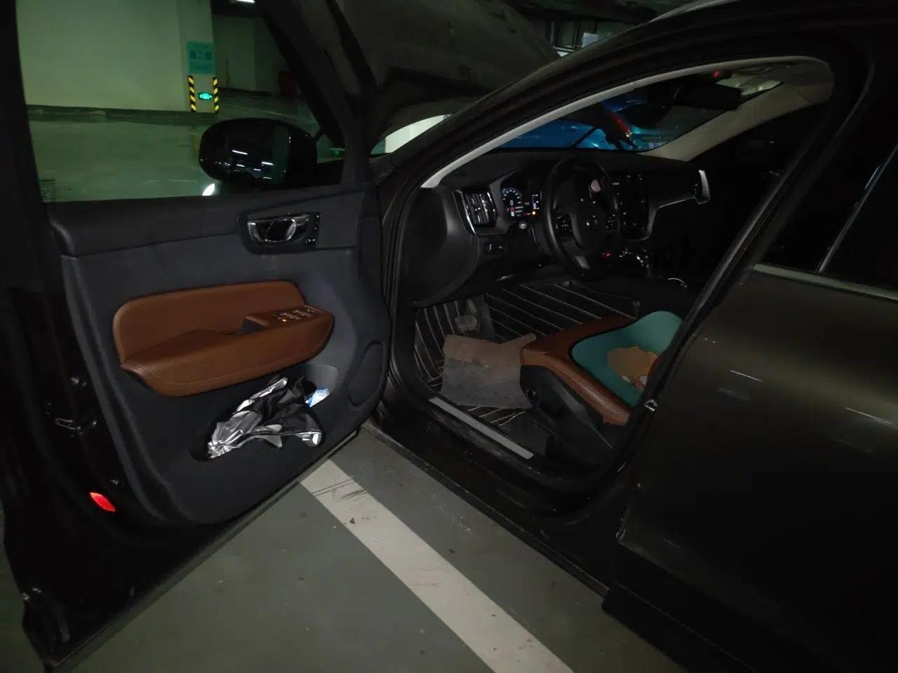 Volvo XC60 2019 T5 4x4 Smart Edition China VI Standard — миниатюра 16