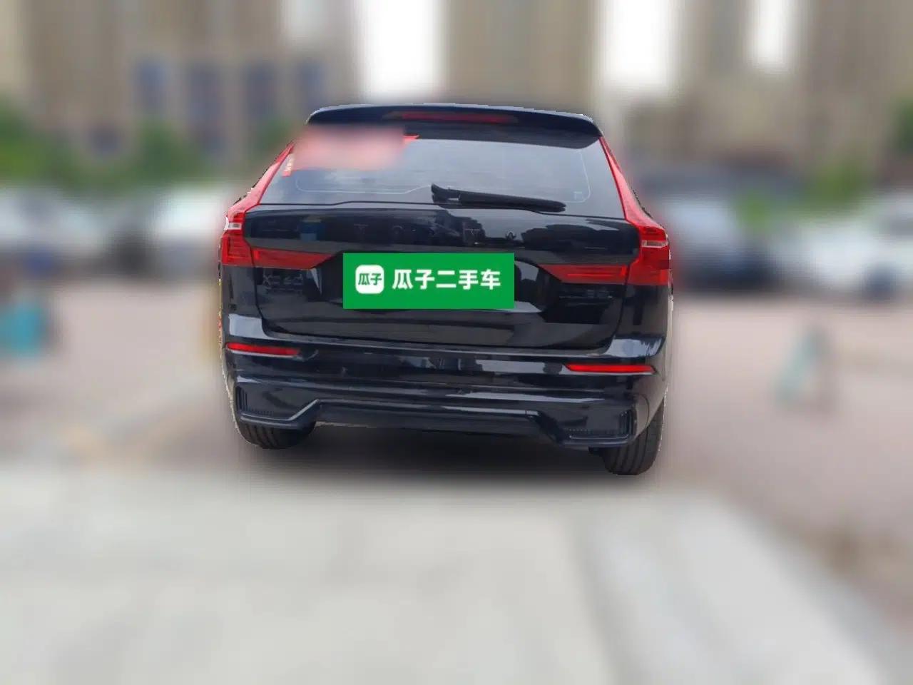 Volvo XC60 2025 B5 Four-Wheel Drive Smart & Advanced Midnight Black Edition — миниатюра 5