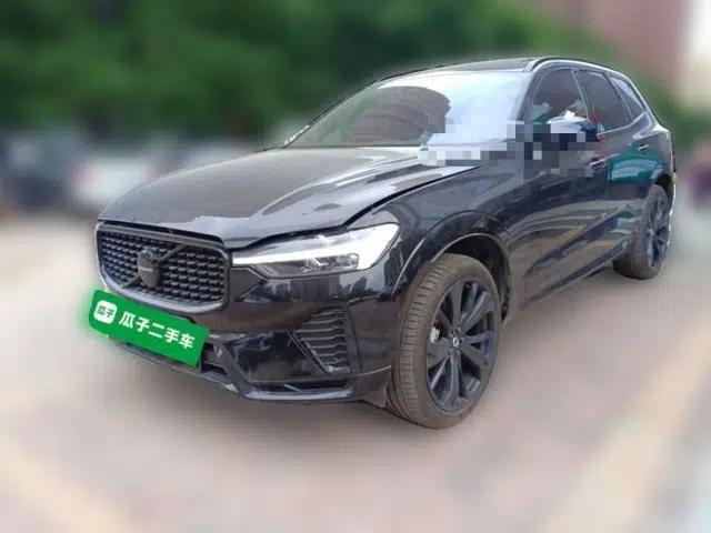 Volvo XC60 2025 B5 Four-Wheel Drive Smart & Advanced Midnight Black Edition
