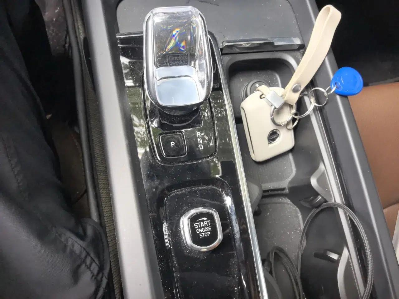 Volvo XC60 2024 B5 4x4 Smart Luxury Edition — миниатюра 14
