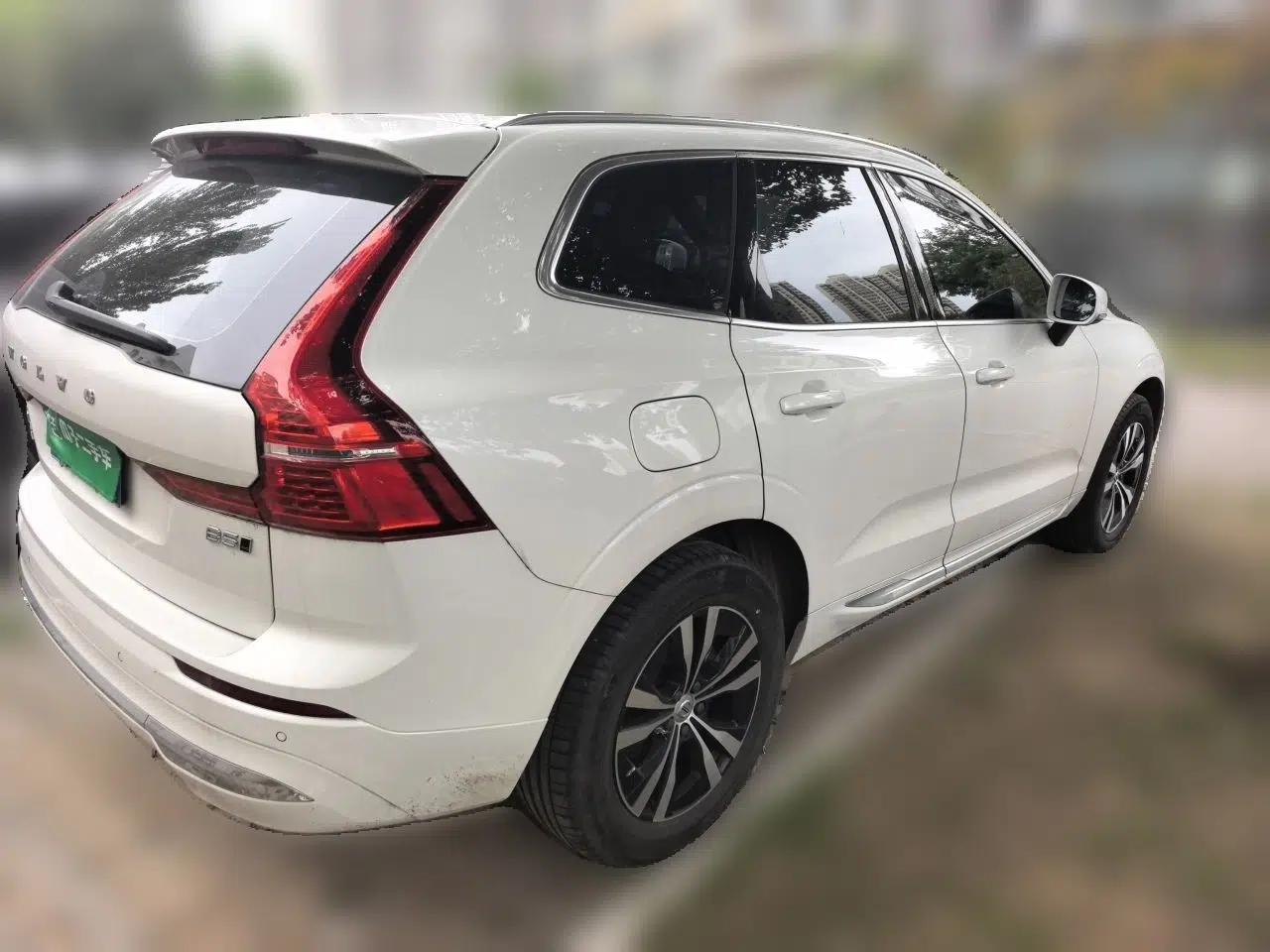 Volvo XC60 2024 B5 4x4 Smart Luxury Edition — миниатюра 6