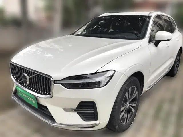 Volvo XC60 2024 B5 4x4 Smart Luxury Edition