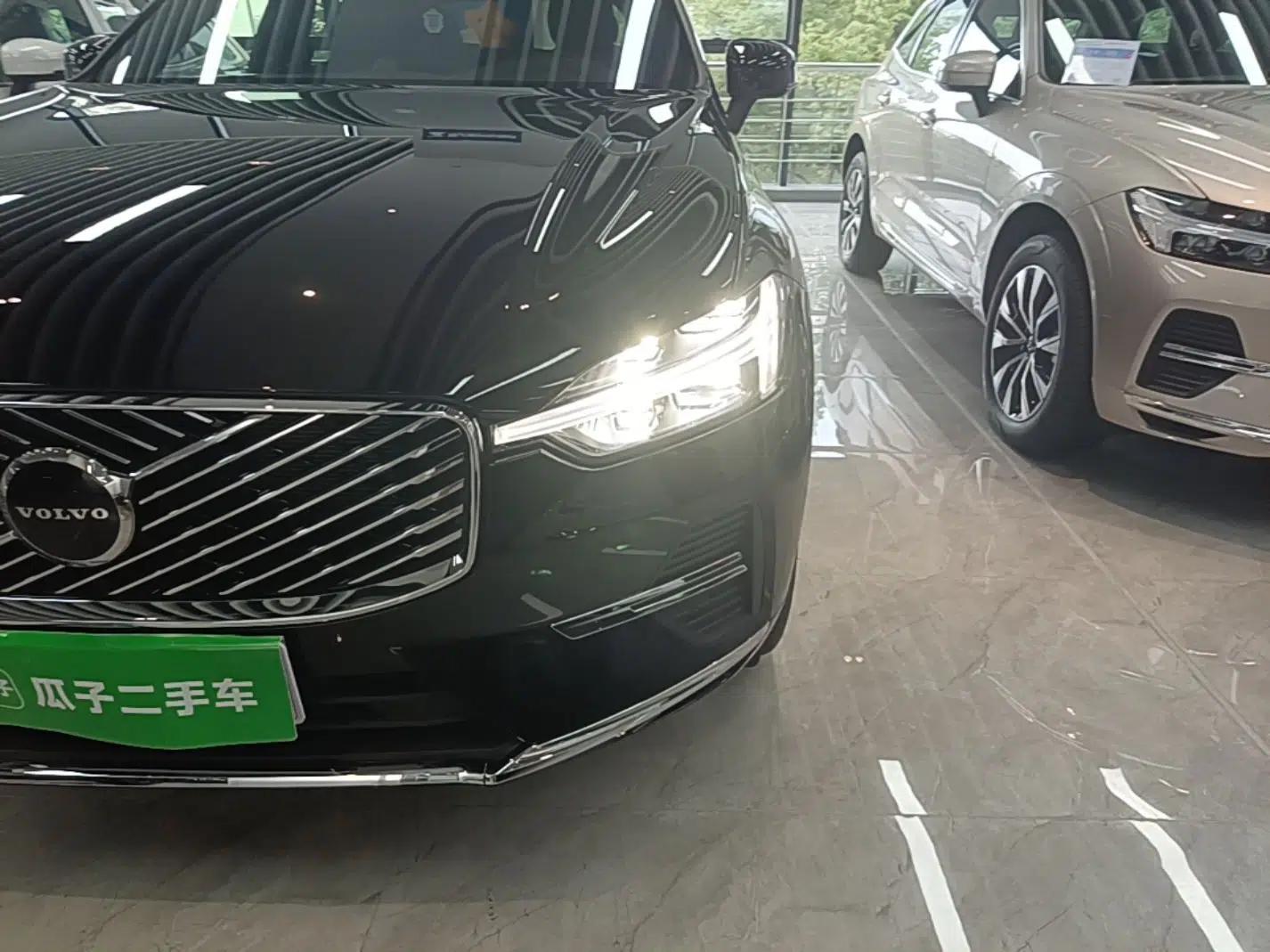 Volvo XC60 2026 B5 4x4 Smart Luxury Edition — миниатюра 8