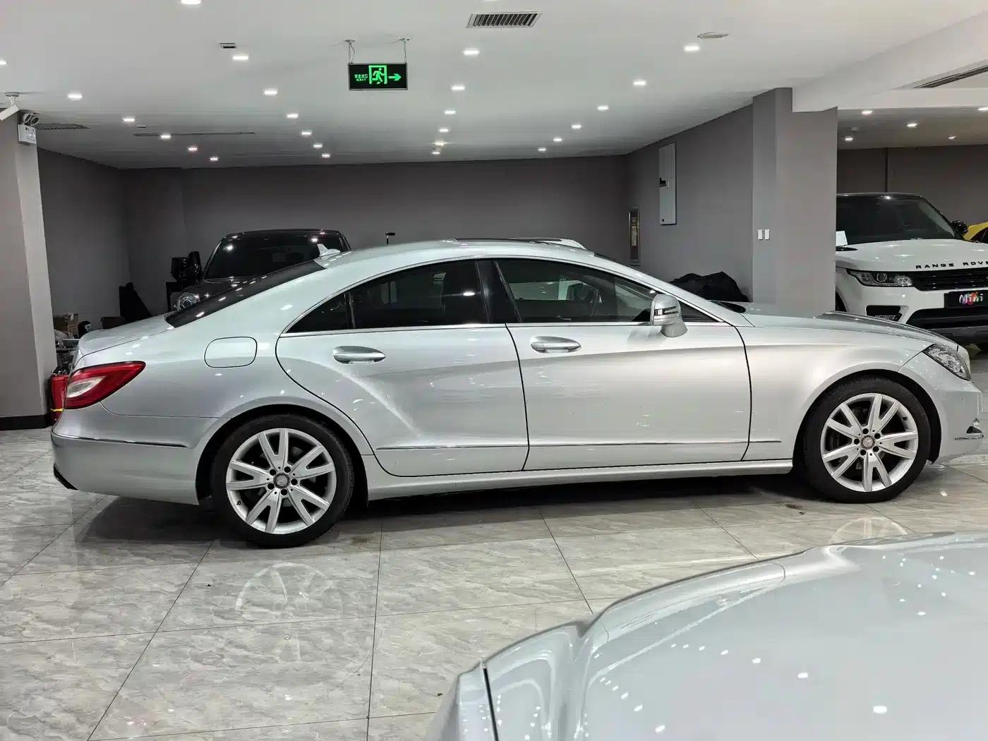2012 Mercedes-Benz CLS 300 CGI — миниатюра 4