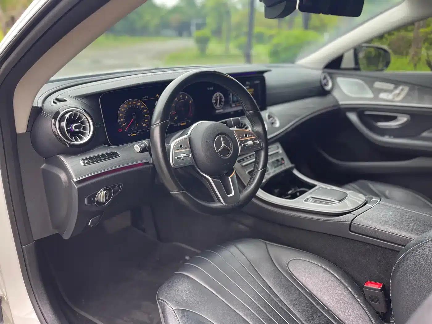 2018 Mercedes-Benz CLS 300 Dynamic — миниатюра 5