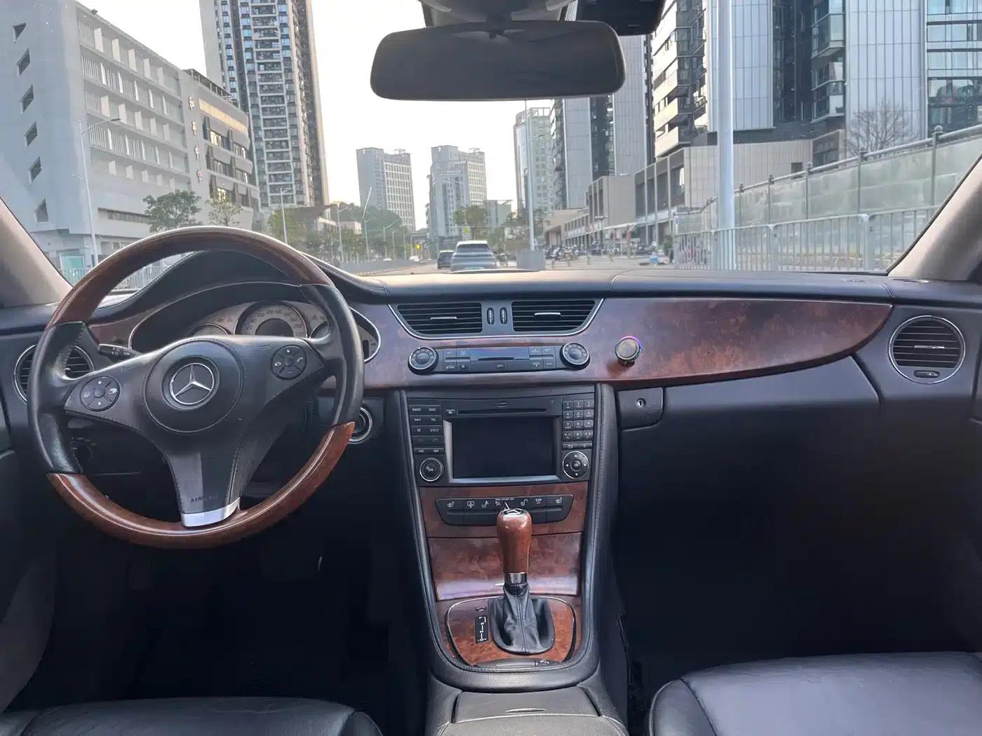 Mercedes-Benz CLS 2009 CLS 300 — миниатюра 8