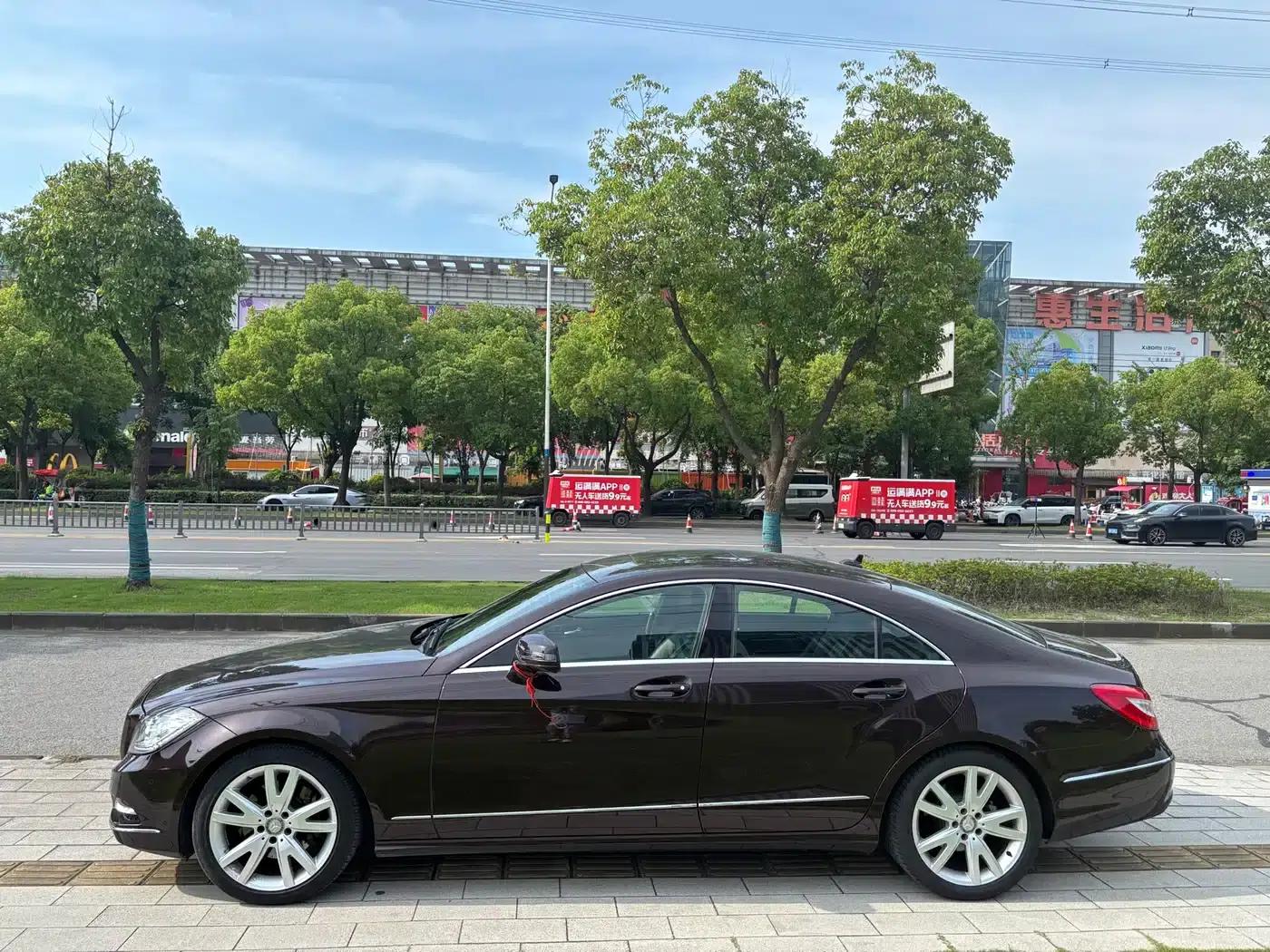 2012 Mercedes-Benz CLS 300 CGI — миниатюра 4