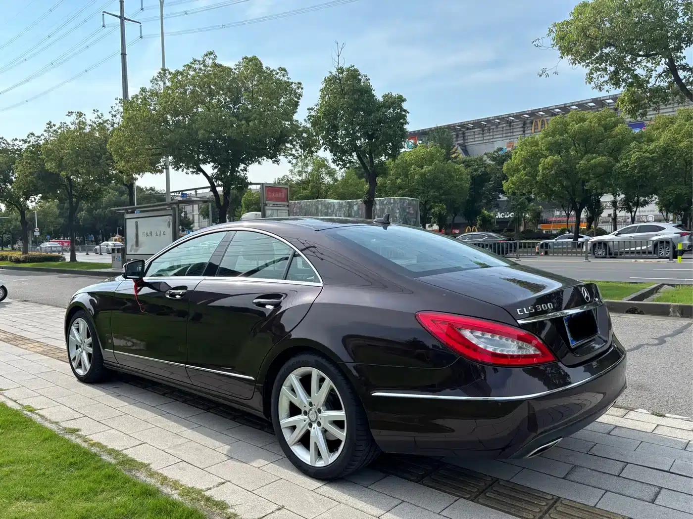 2012 Mercedes-Benz CLS 300 CGI — миниатюра 7