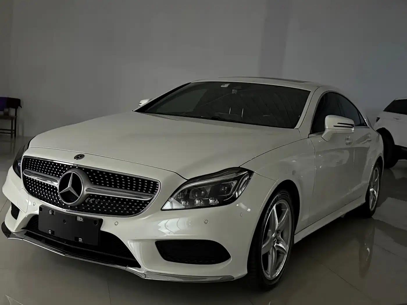 Mercedes-Benz CLS 2017 CLS 260 Colorful Edition — миниатюра 1
