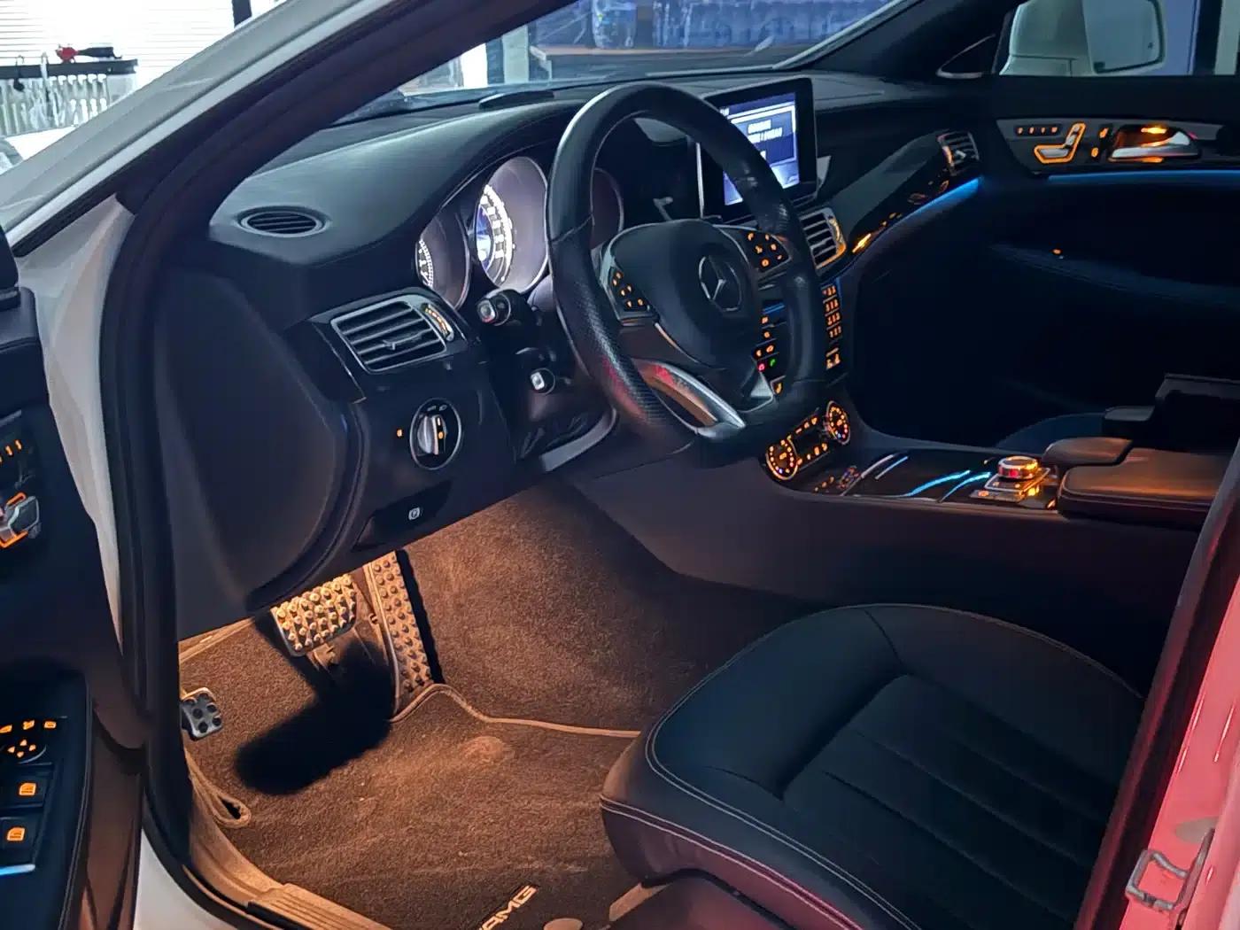 Mercedes-Benz CLS 2017 CLS 260 Colorful Edition — миниатюра 7