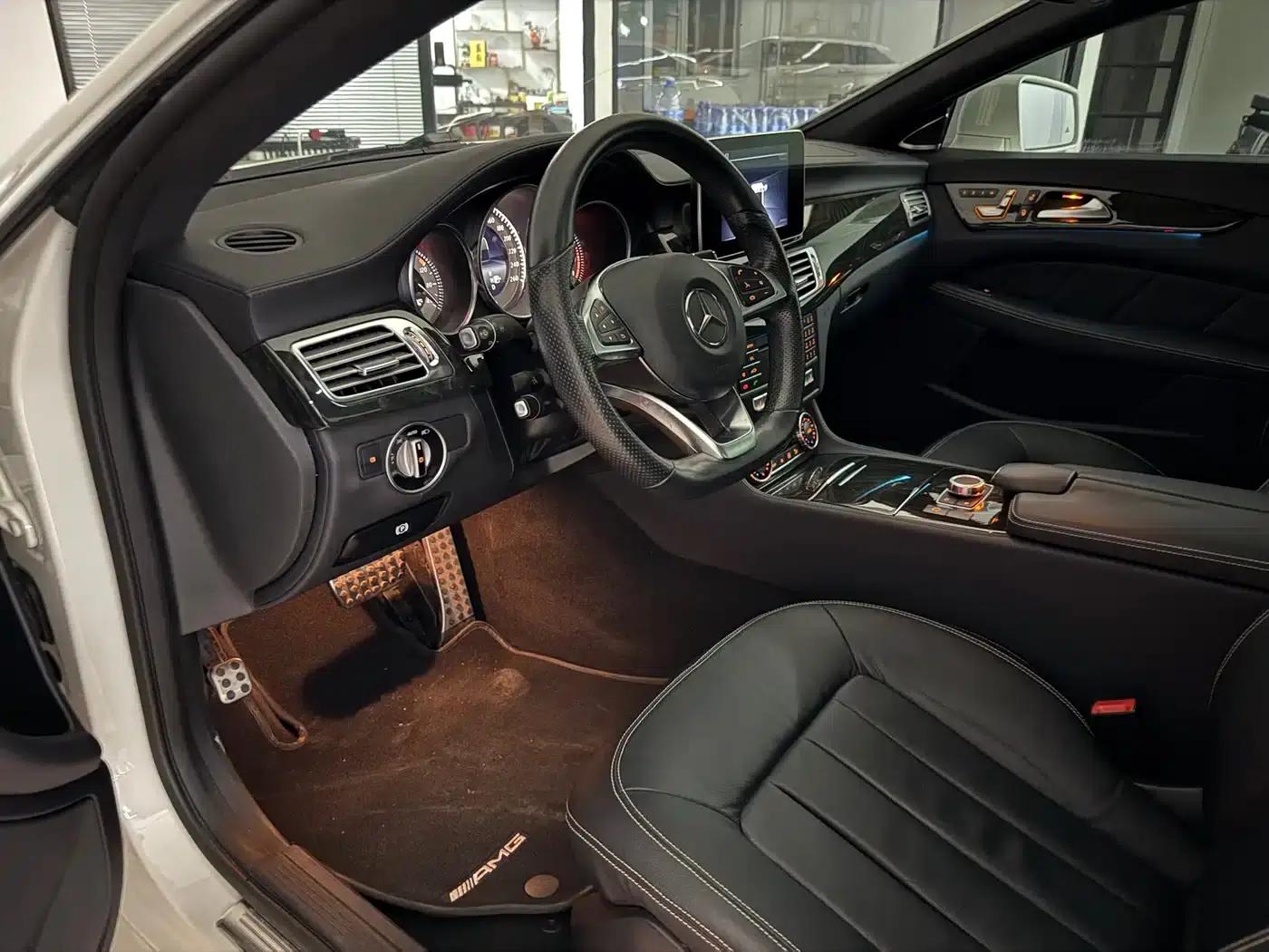 Mercedes-Benz CLS 2017 CLS 260 Colorful Edition — миниатюра 9