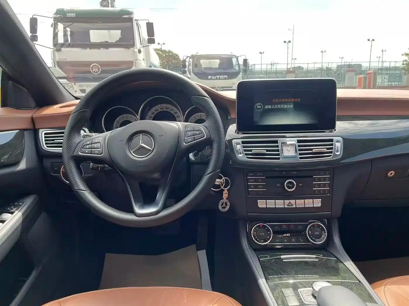 2015 Mercedes-Benz CLS 260 — миниатюра 18