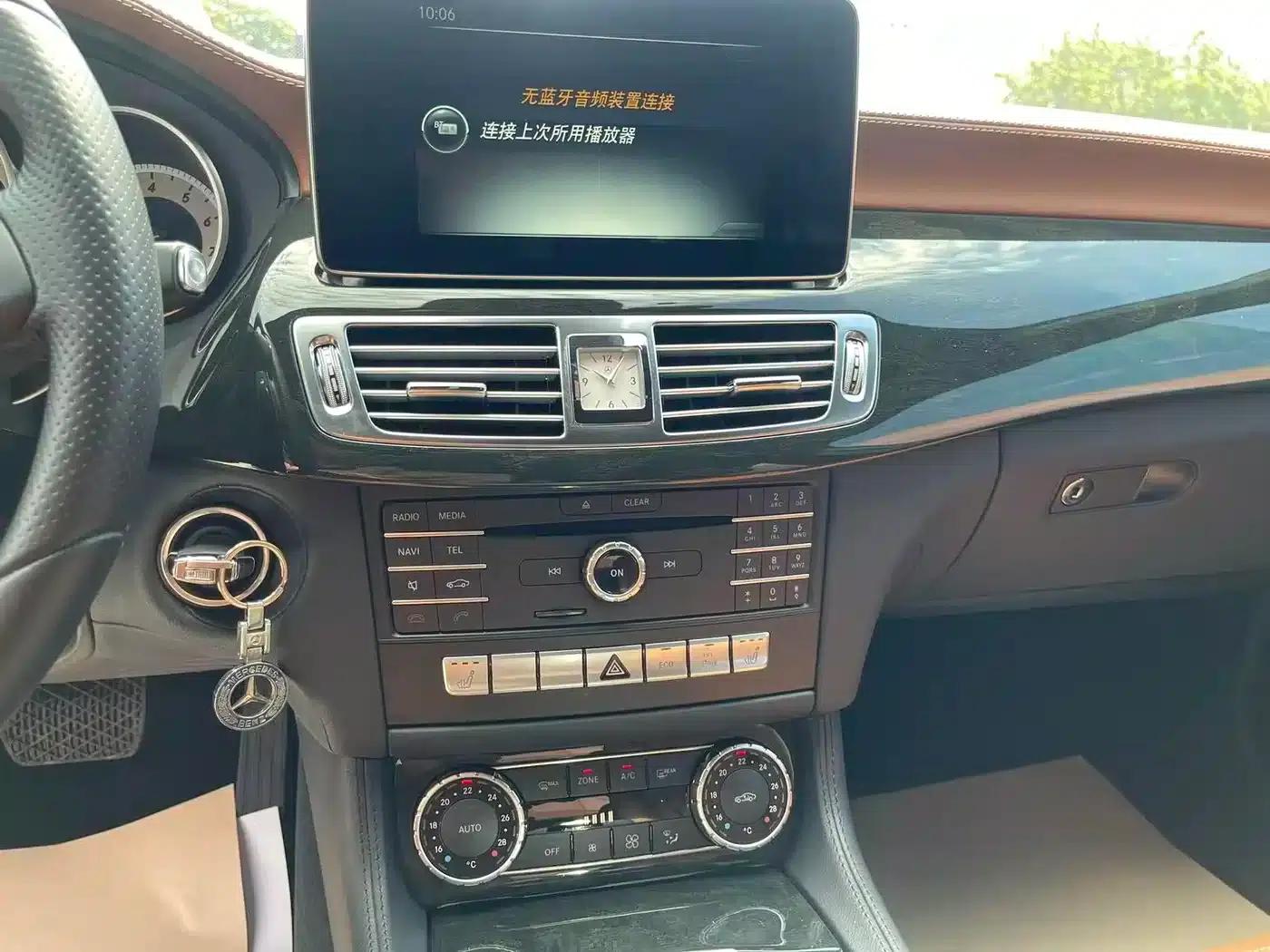 2015 Mercedes-Benz CLS 260 — миниатюра 21