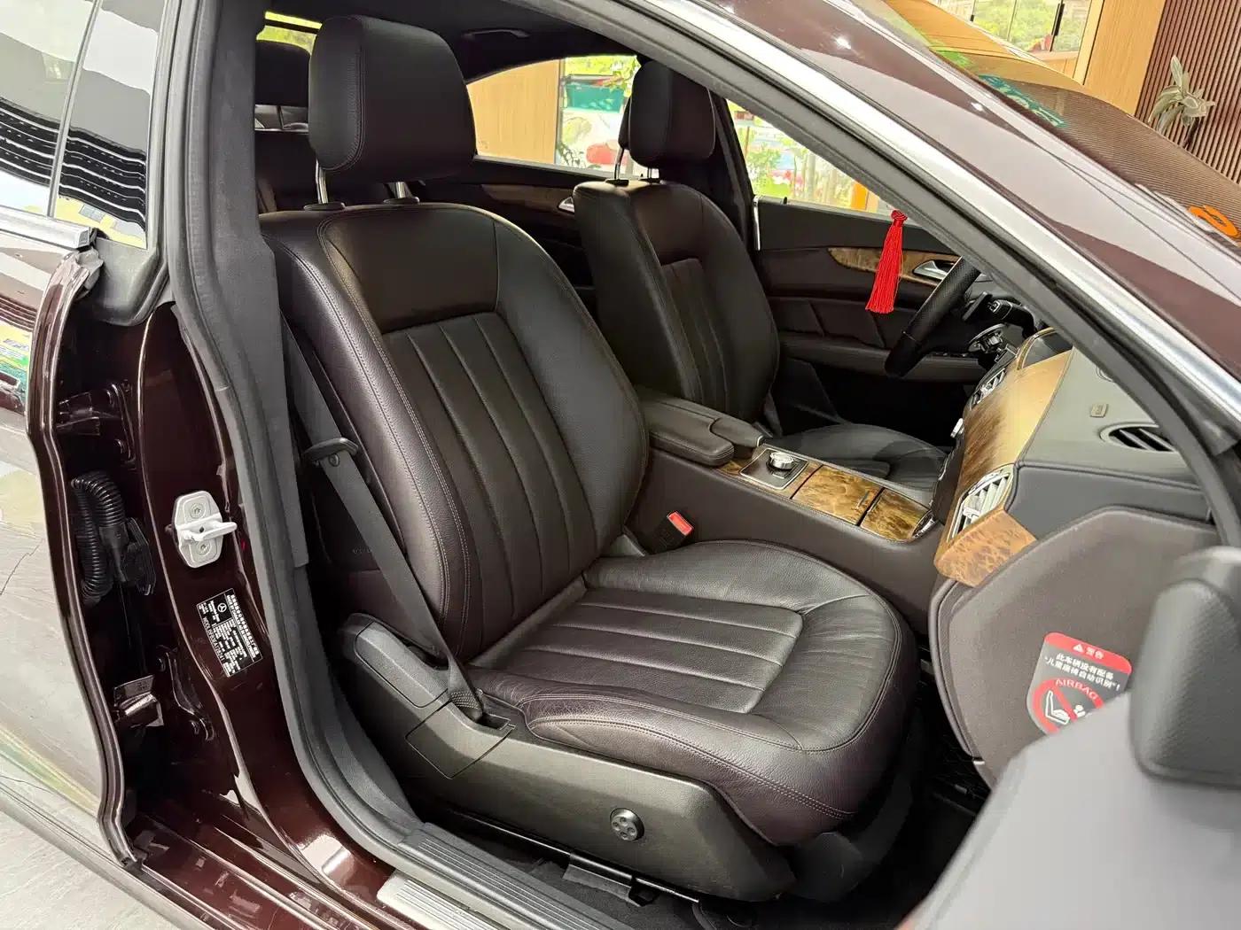 2012 Mercedes-Benz CLS 300 CGI — миниатюра 23