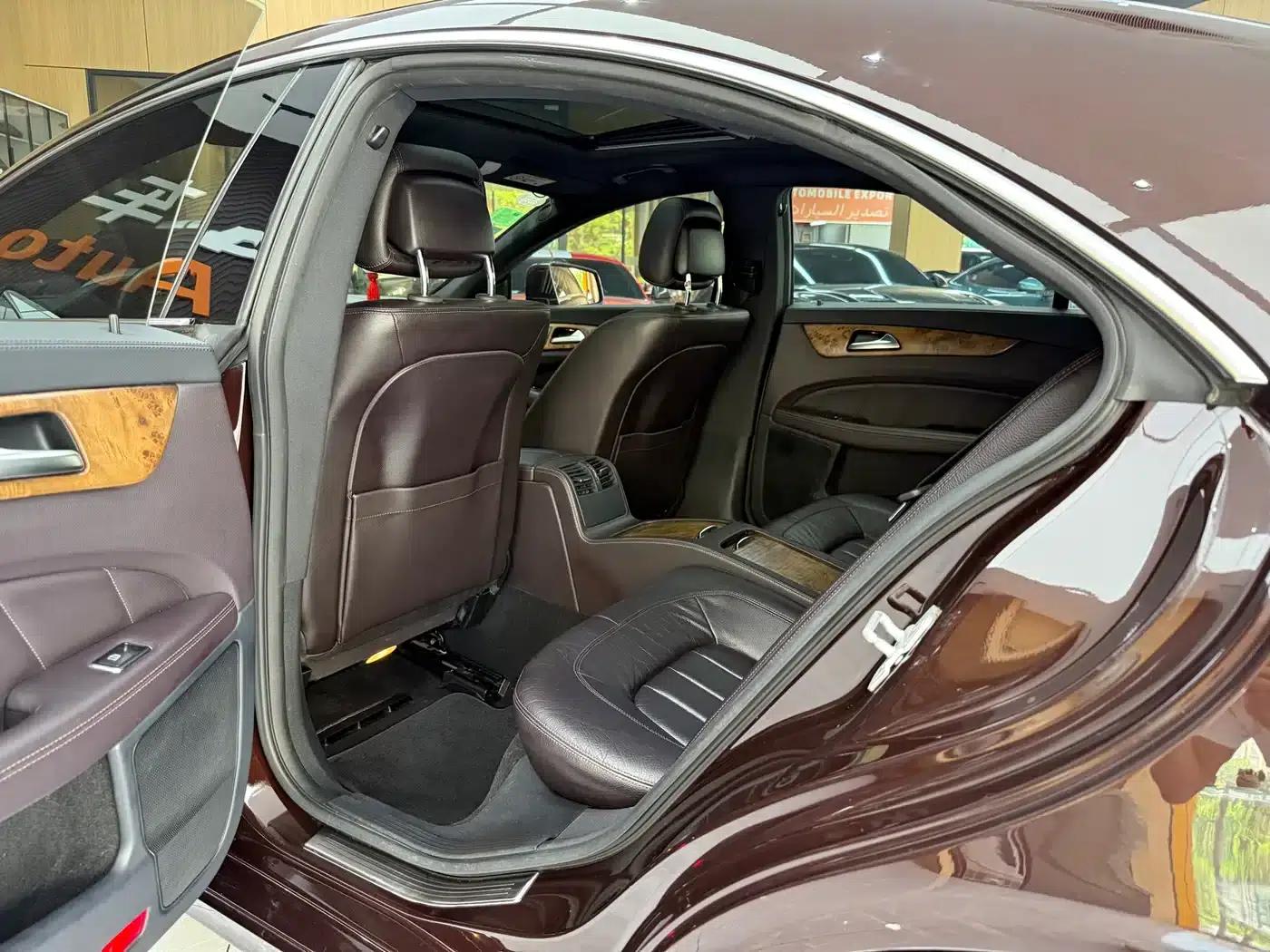 2012 Mercedes-Benz CLS 300 CGI — миниатюра 27