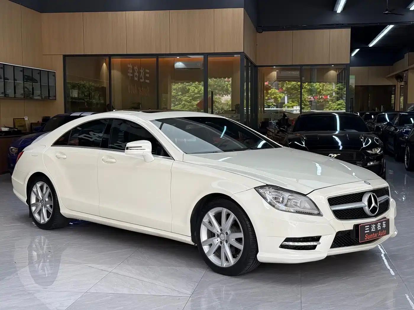 2012 Mercedes-Benz CLS 300 CGI — миниатюра 3