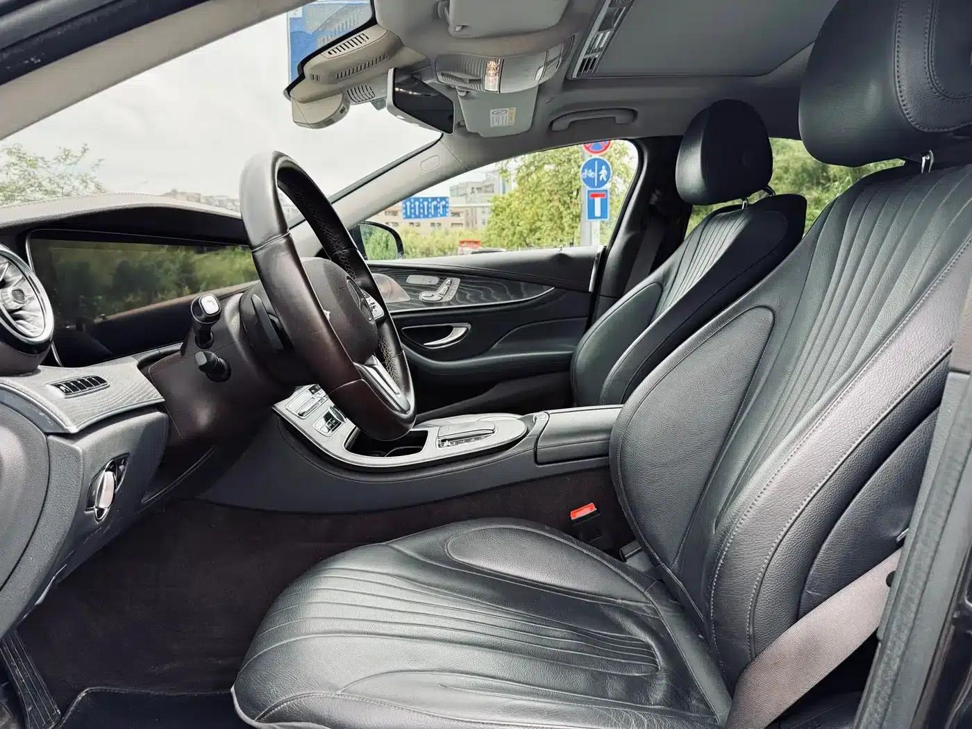 Mercedes-Benz CLS 2018 CLS 300 Luxury — миниатюра 19