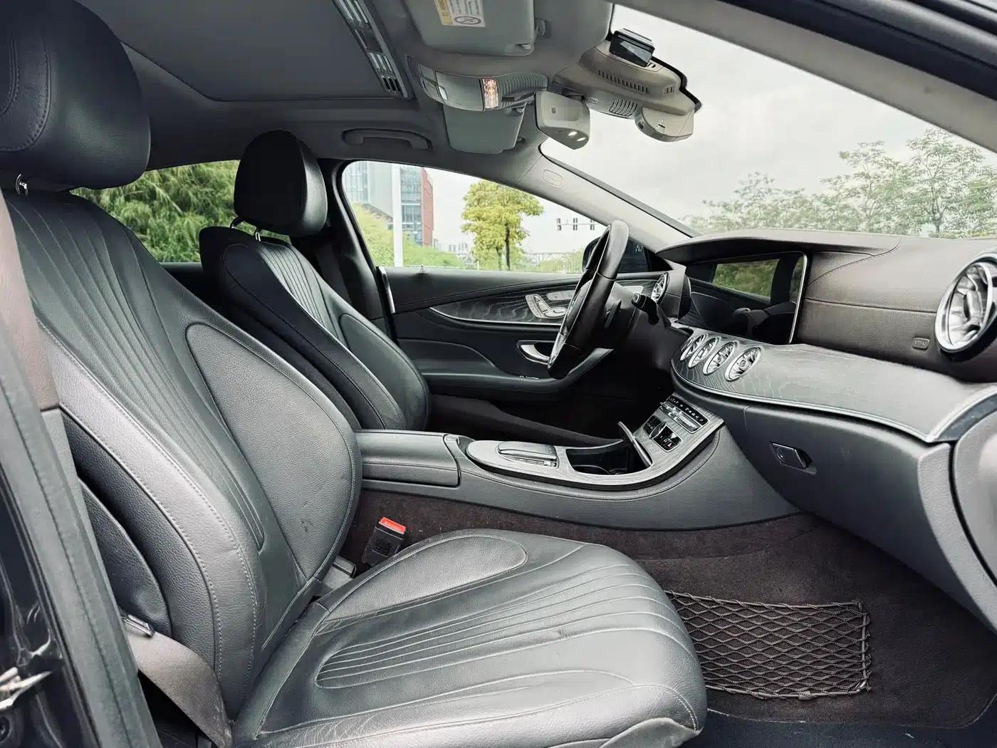 Mercedes-Benz CLS 2018 CLS 300 Luxury — миниатюра 25