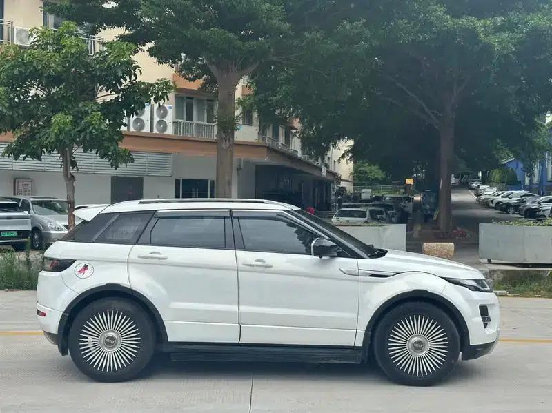 Range Rover Evoque 2015 2.0T 5-Door Dynamic Edition — миниатюра 5
