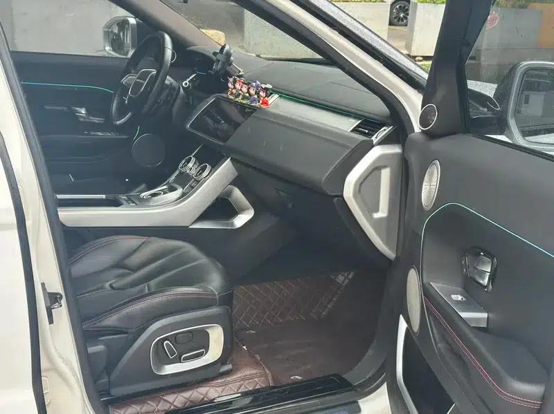 Range Rover Evoque 2015 2.0T 5-Door Dynamic Edition — миниатюра 6