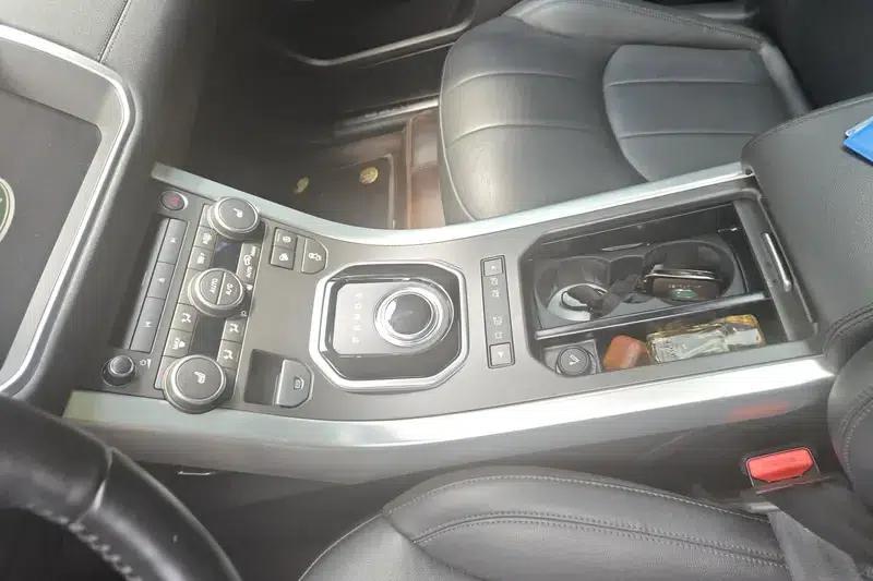 Range Rover Evoque 2018 240PS SE Smart Edition — миниатюра 15