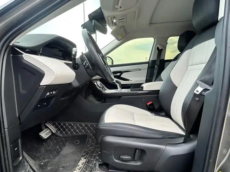 Range Rover Evoque 2021 Model: Evoque L 249PS R-Dynamic HSE Luxury Edition — миниатюра 13