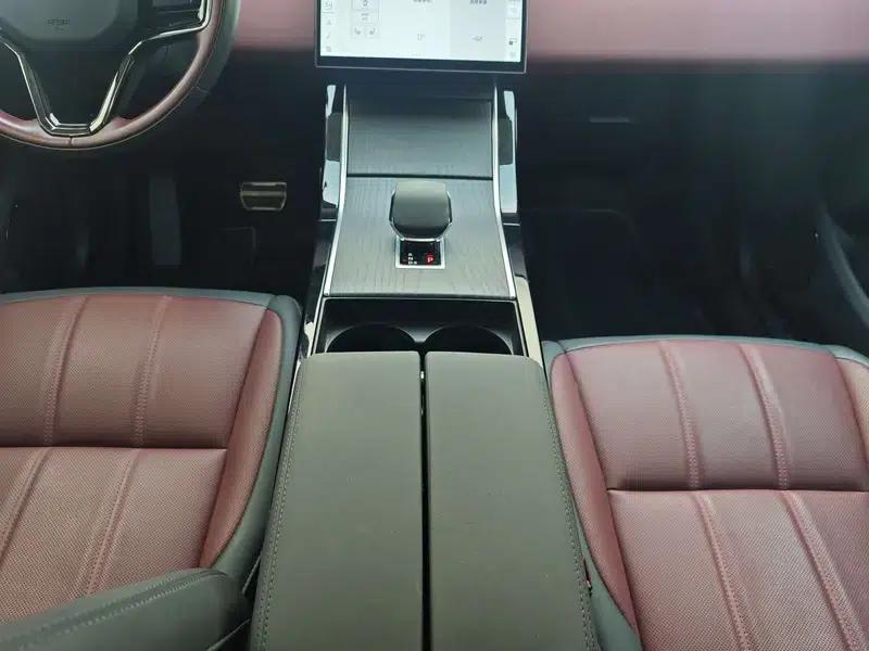 2024 Range Rover Evoque L 2.0T SE Luxury Edition — миниатюра 12