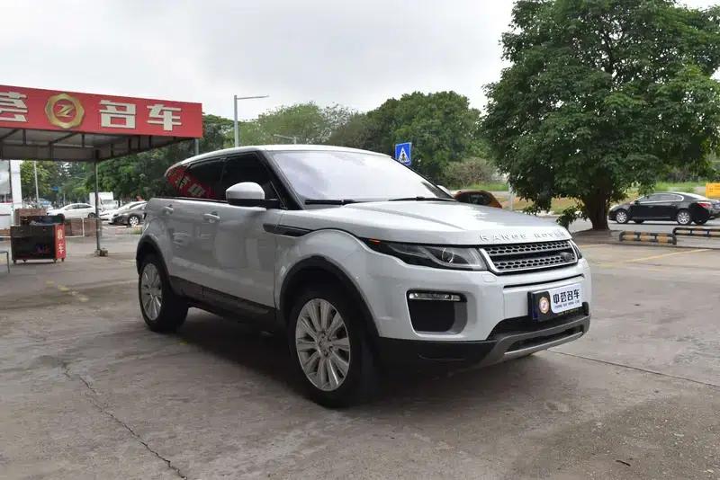 Range Rover Evoque 2017 2.0T SE Smart Edition — миниатюра 3