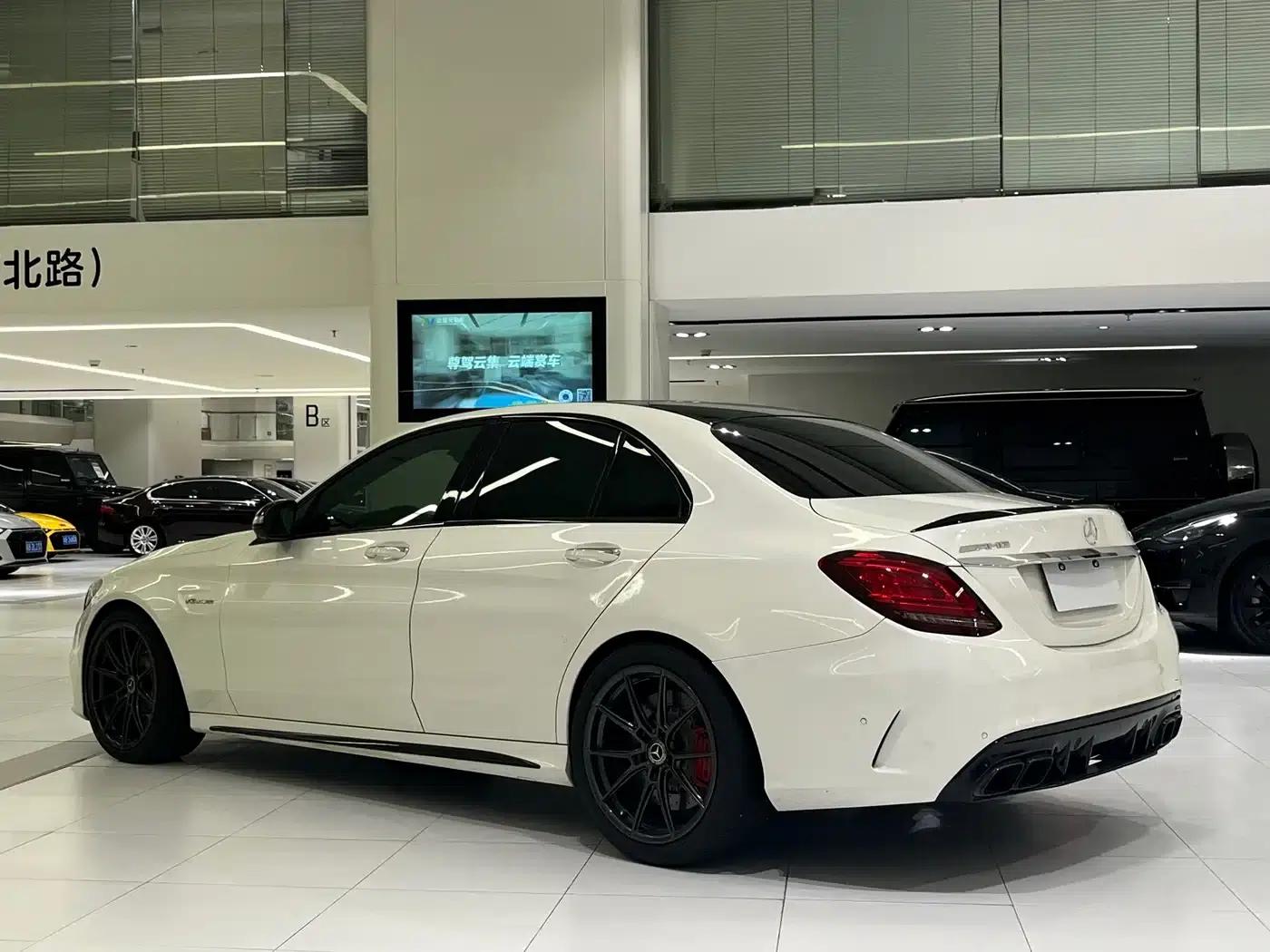 2019 Mercedes-Benz C-Class AMG C 63 S — миниатюра 12