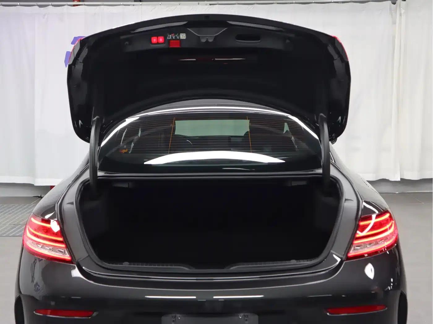 2023 Mercedes-Benz C-Class AMG C 43 4MATIC Coupe — миниатюра 25