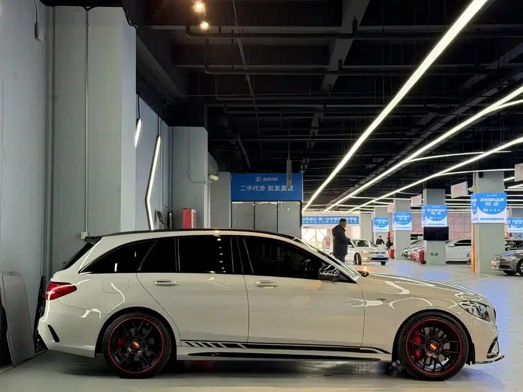 2019 Mercedes-Benz C-Class AMG C 43 4MATIC Estate Special Edition — миниатюра 4