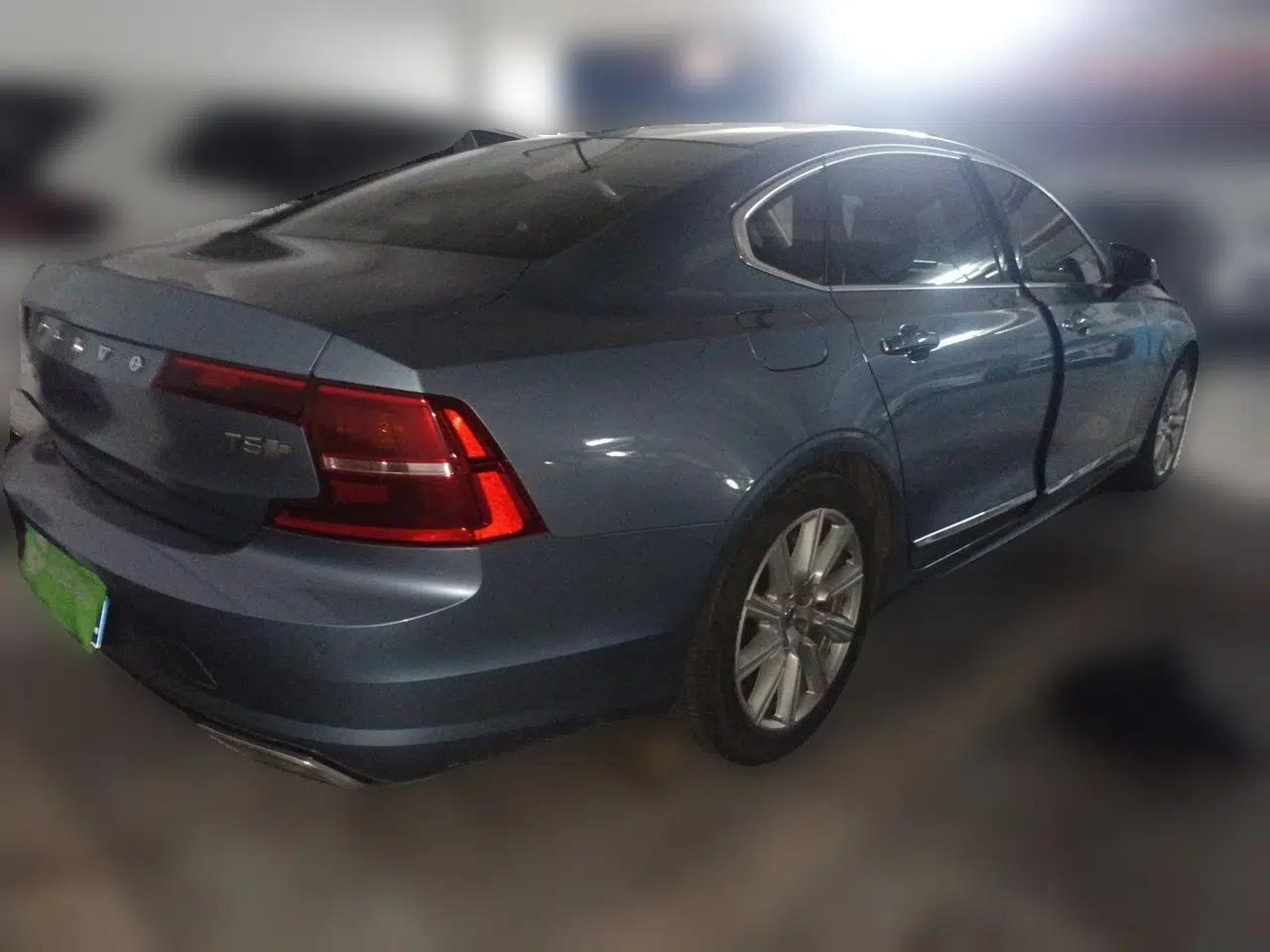 Volvo S90 2020 Facelifted T5 Zhiyi Luxury Edition — миниатюра 6