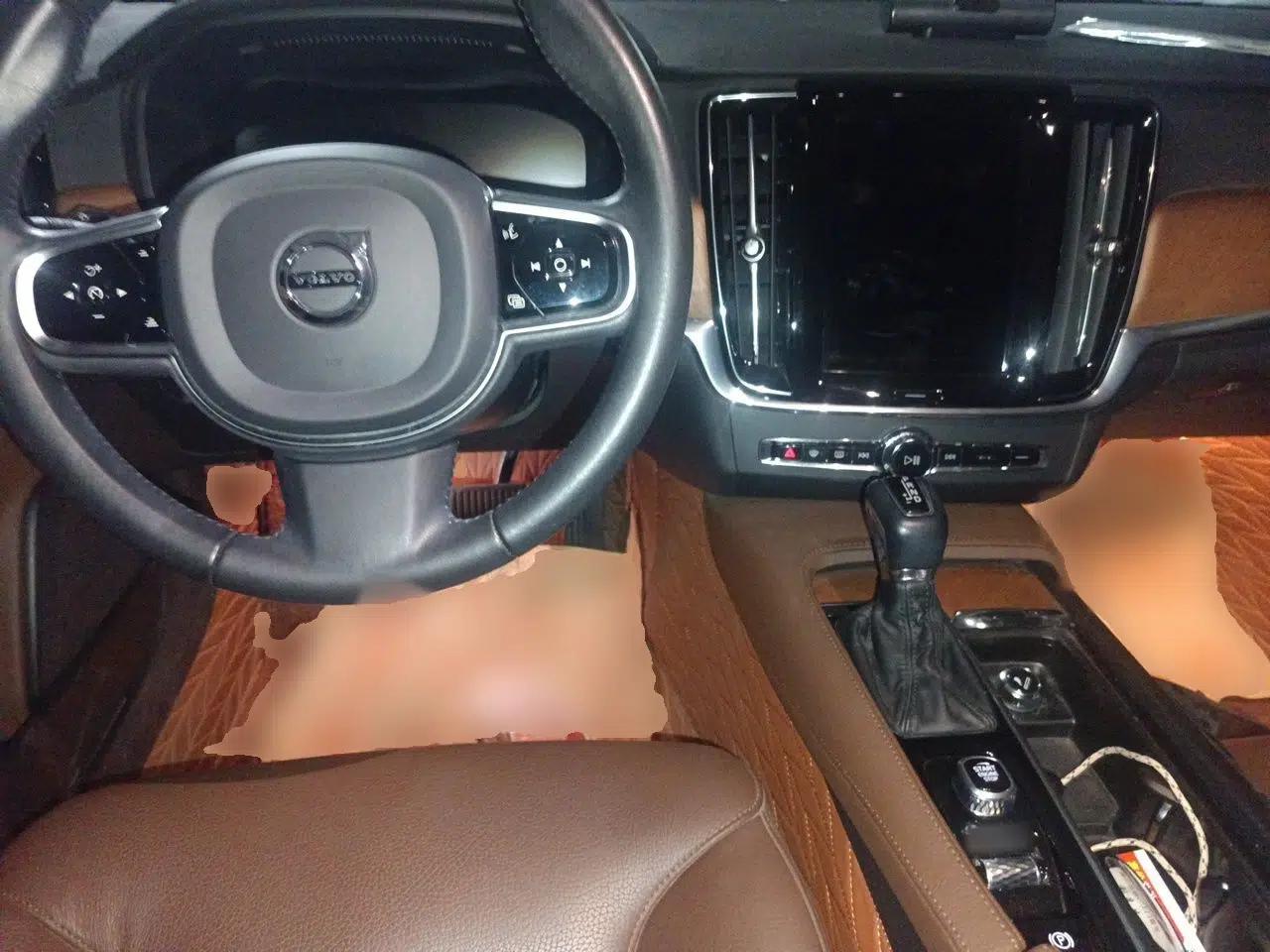 Volvo S90 2020 Facelifted T5 Zhiyi Luxury Edition — миниатюра 9