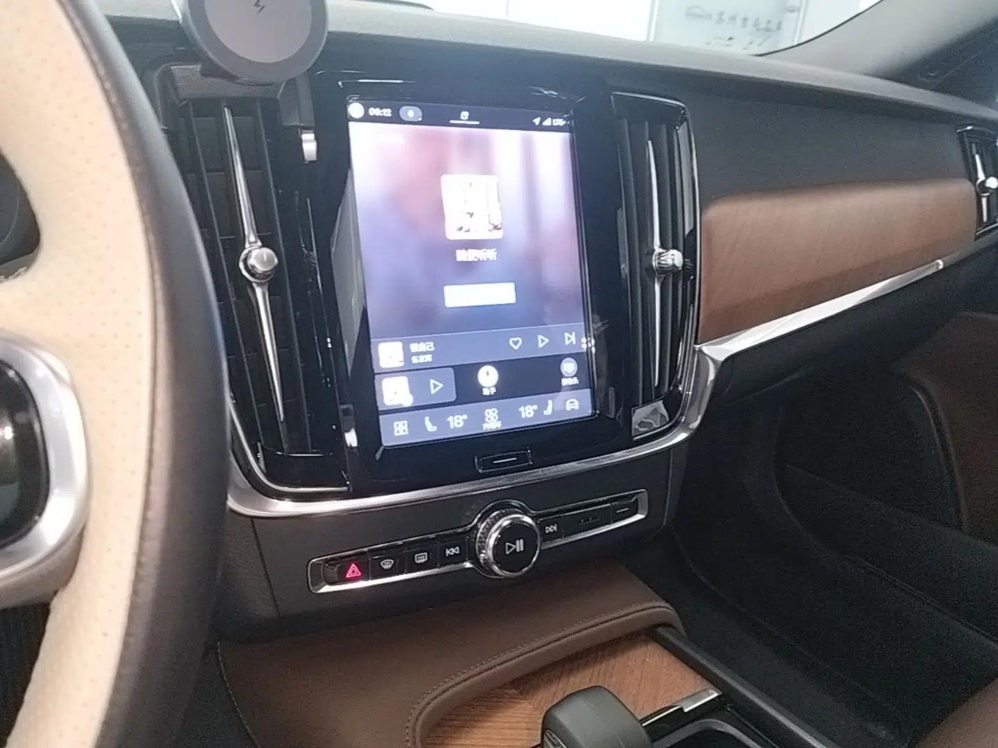 Volvo S90 2023 B5 Zhiyi Luxury Edition — миниатюра 15