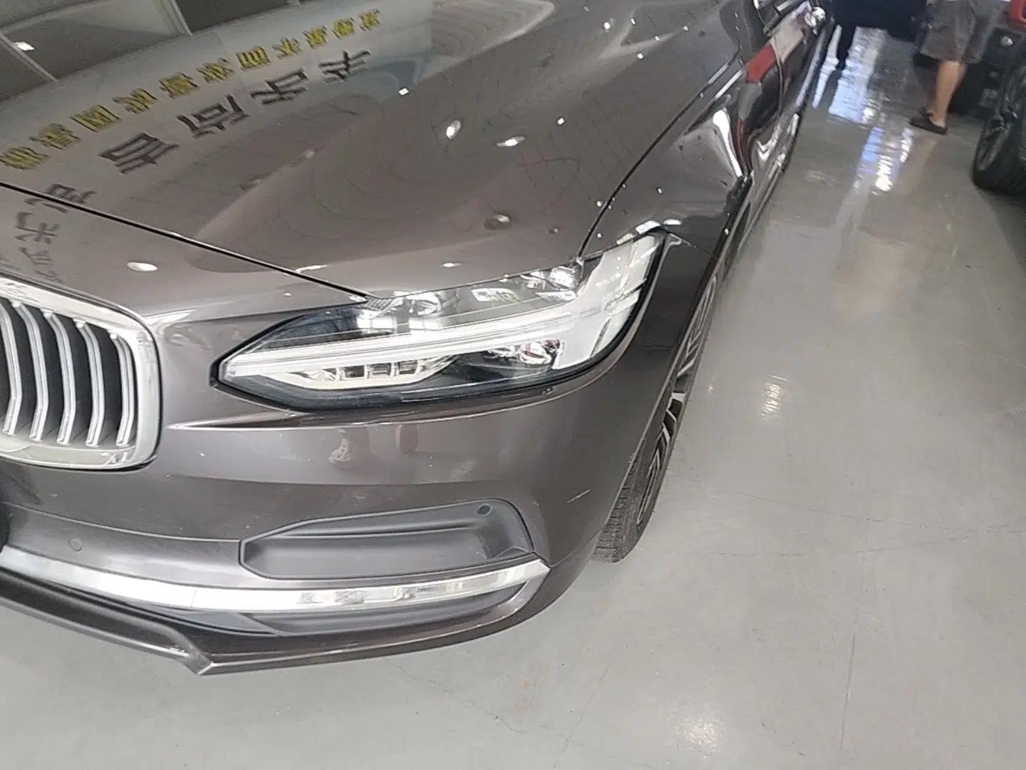 Volvo S90 2023 B5 Zhiyi Luxury Edition — миниатюра 8