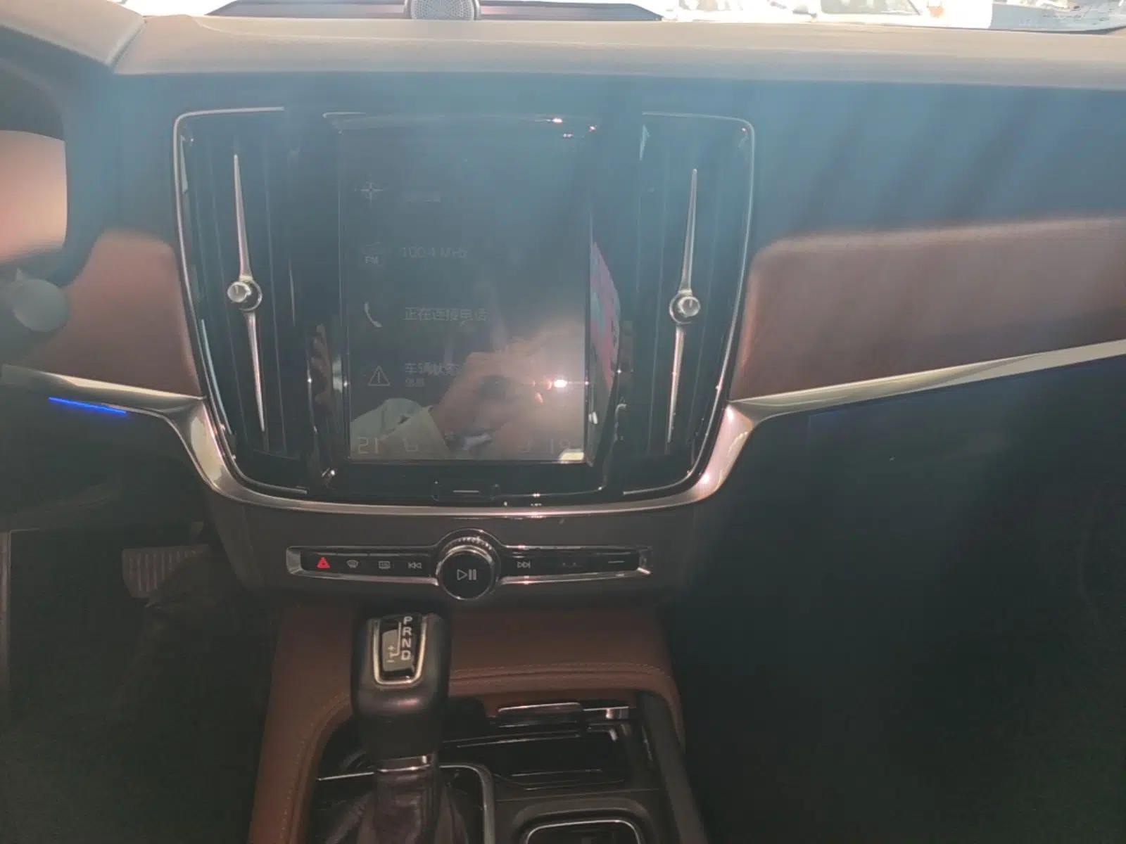 Volvo S90 2020 T5 Zhiyi Luxury Edition — миниатюра 15