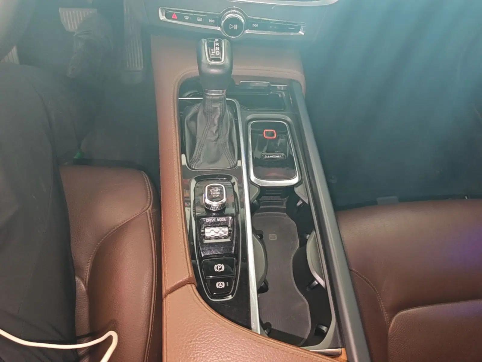 Volvo S90 2020 T5 Zhiyi Luxury Edition — миниатюра 16