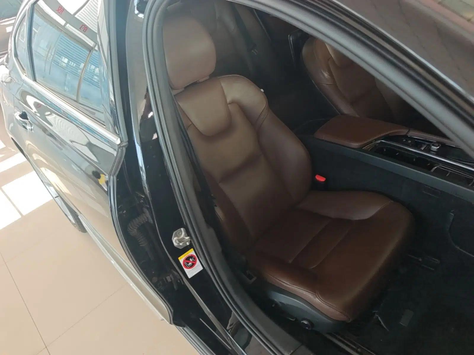 Volvo S90 2020 T5 Zhiyi Luxury Edition — миниатюра 19