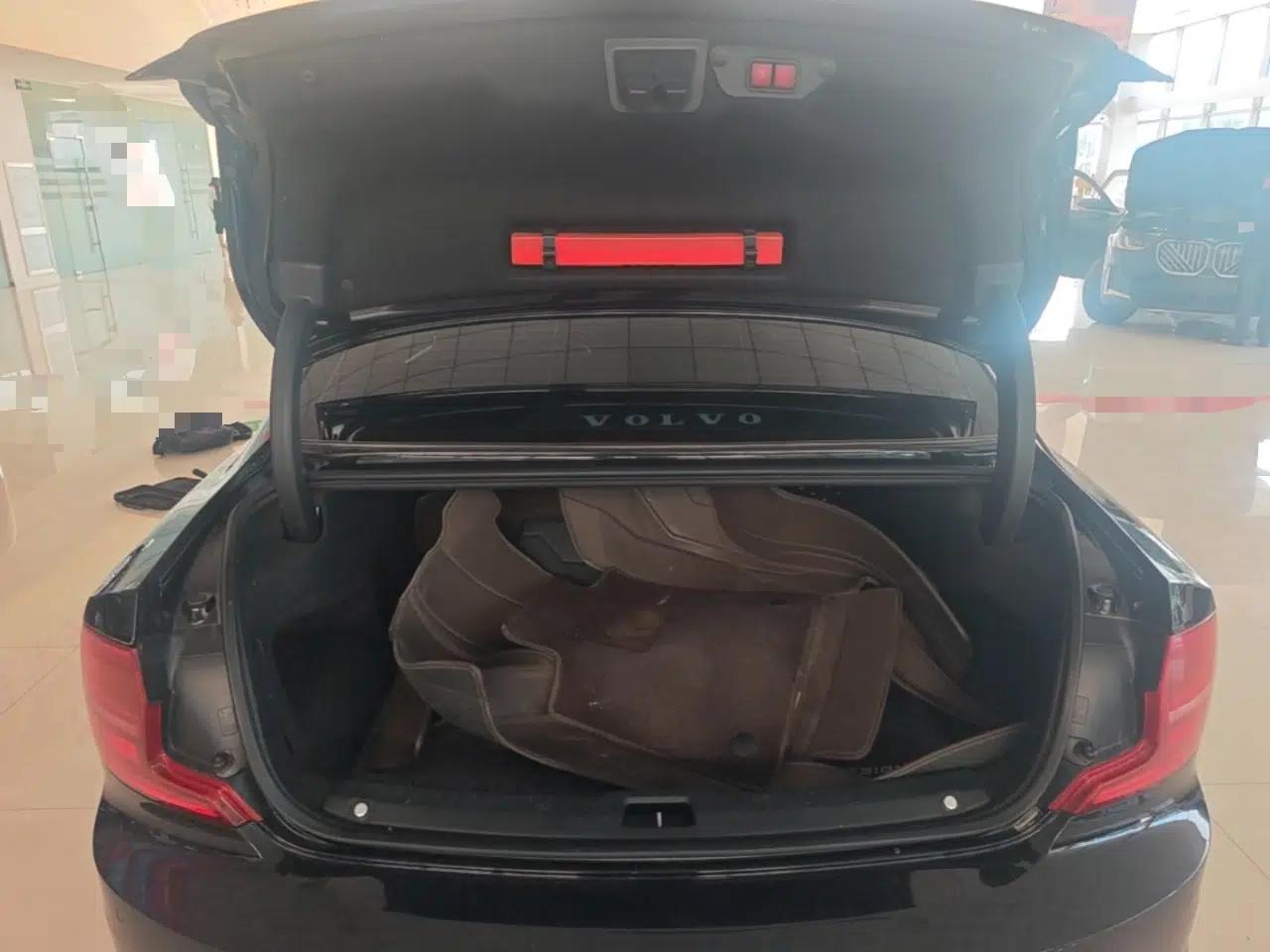Volvo S90 2020 T5 Zhiyi Luxury Edition — миниатюра 22