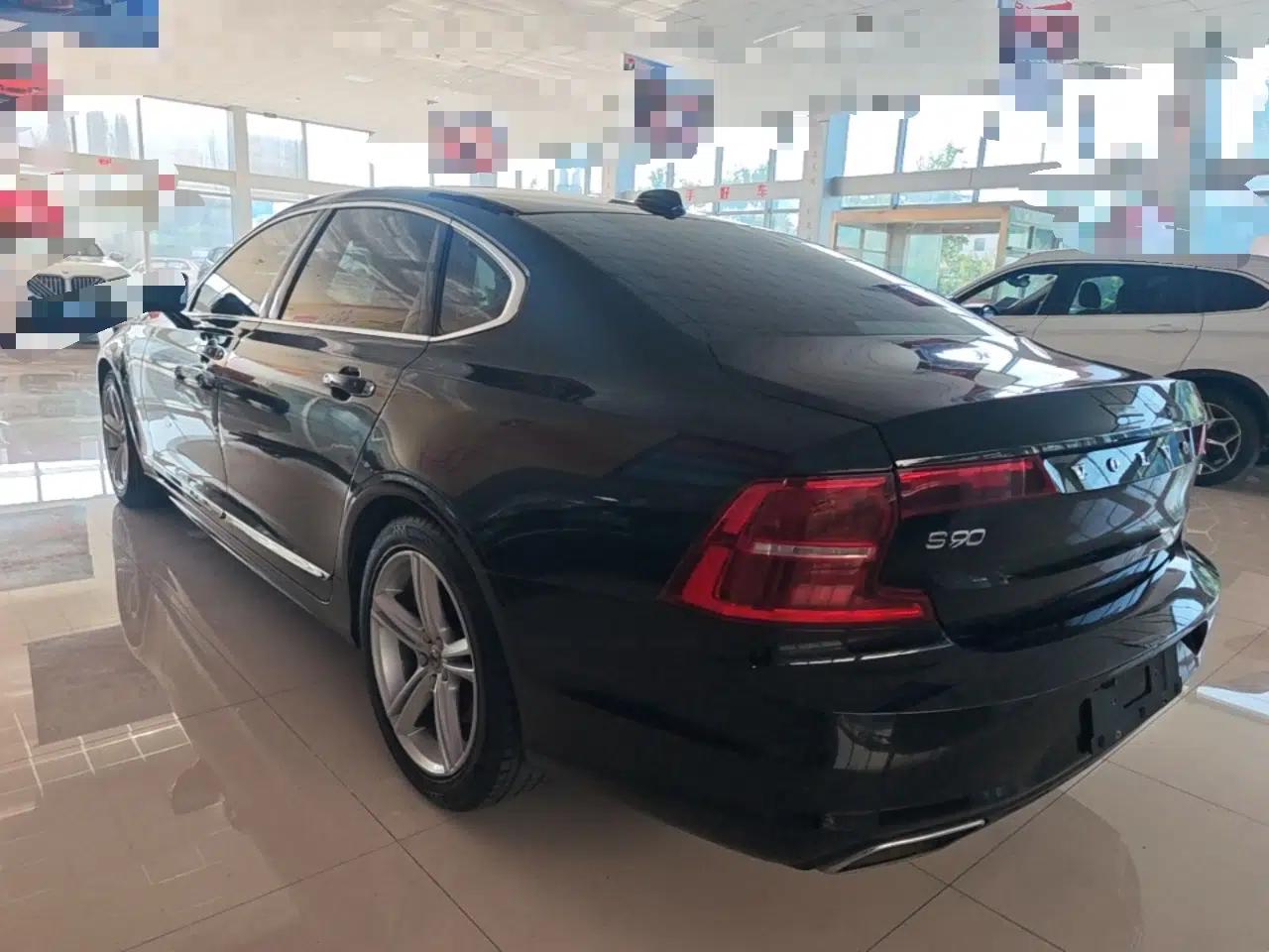 Volvo S90 2020 T5 Zhiyi Luxury Edition — миниатюра 4